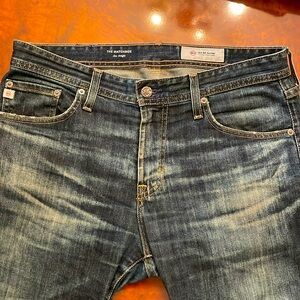 AG The Matchbox Slim Straight 32R jean. Zipper fly. 49 on button.
